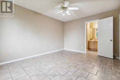 238 FLEMING DRIVE London East (East D) Ontario photo 7