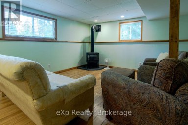 92 PARKSIDE AVENUE South Bruce Peninsula Ontario photo 18
