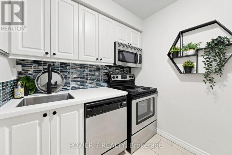 146 - 311 MILESTONE CRESCENT, Aurora (Aurora Village), Ontario, L4G3M2