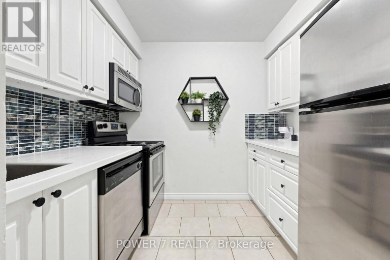 146 - 311 MILESTONE CRESCENT, Aurora (Aurora Village), Ontario, L4G3M2