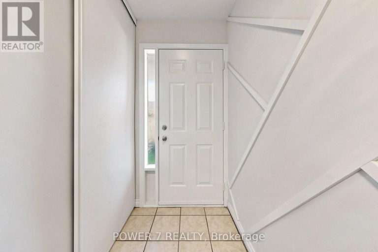 146 - 311 MILESTONE CRESCENT, Aurora (Aurora Village), Ontario, L4G3M2