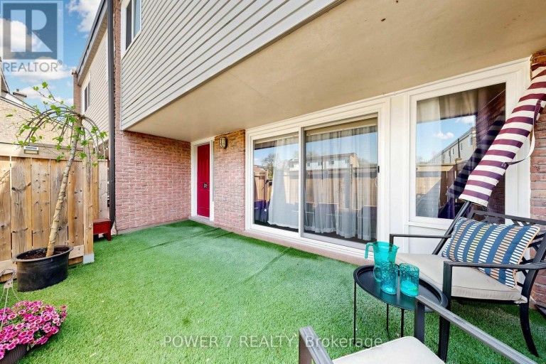 146 - 311 MILESTONE CRESCENT, Aurora (Aurora Village), Ontario, L4G3M2