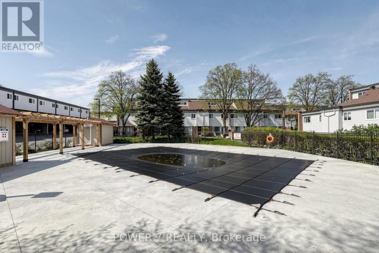 146 - 311 MILESTONE CRESCENT, Aurora (Aurora Village), Ontario, L4G3M2