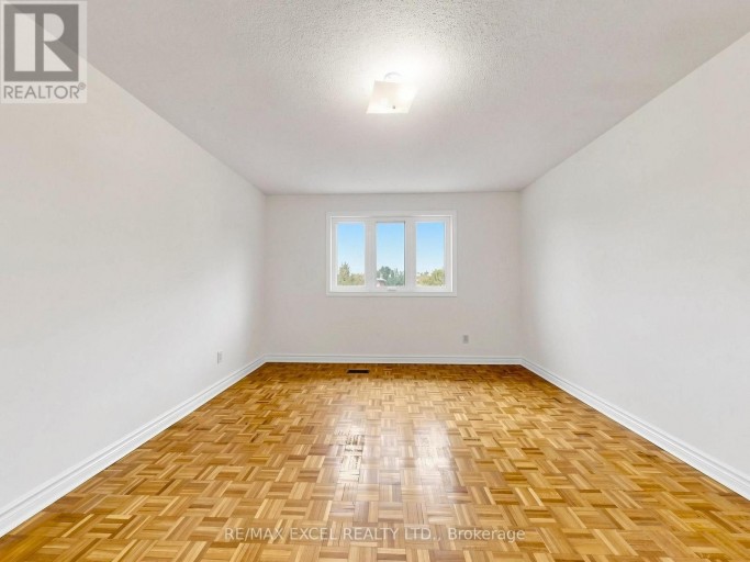 3 LOVEKIN GROVE, Toronto (L'Amoreaux), Ontario, M1T3T5