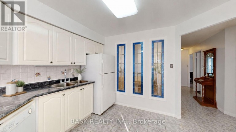 907 - 12 LAURELCREST STREET, Brampton (Queen Street Corridor), Ontario, L6S5Y4