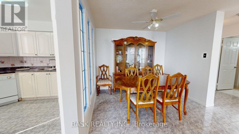 907 - 12 LAURELCREST STREET, Brampton (Queen Street Corridor), Ontario, L6S5Y4