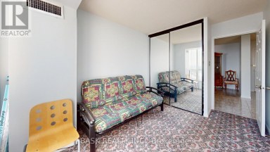907 - 12 LAURELCREST STREET Brampton (Queen Street Corridor) Ontario photo 23