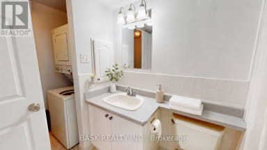 907 - 12 LAURELCREST STREET Brampton (Queen Street Corridor) Ontario photo 5
