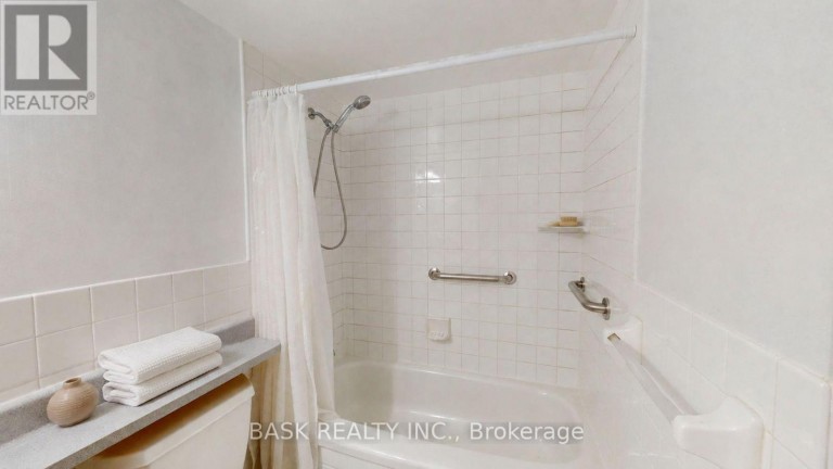907 - 12 LAURELCREST STREET, Brampton (Queen Street Corridor), Ontario, L6S5Y4