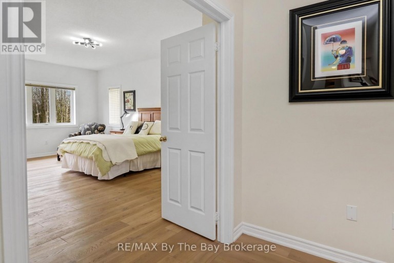 10 BASSWOOD DRIVE, Wasaga Beach, Ontario, L9Z0A9