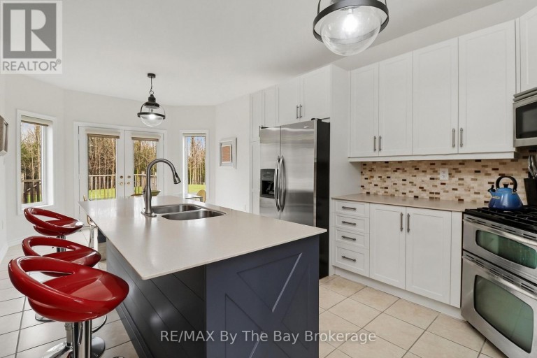 10 BASSWOOD DRIVE, Wasaga Beach, Ontario, L9Z0A9