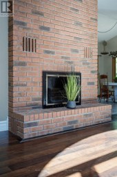 100 PINEWOOD BOULEVARD Kawartha Lakes (Carden) Ontario photo 13
