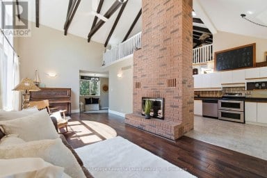 100 PINEWOOD BOULEVARD Kawartha Lakes (Carden) Ontario photo 14