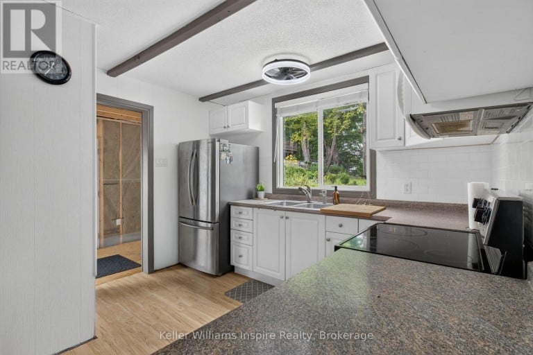 1080 PILLAR LANE, Frontenac (Frontenac South), Ontario, K0H2L0