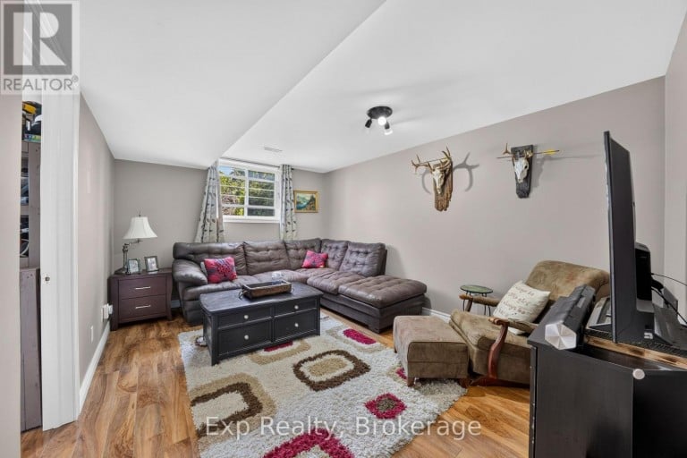 59 AVONDALE ROAD, Belleville (Belleville Ward), Ontario, K8P4G2