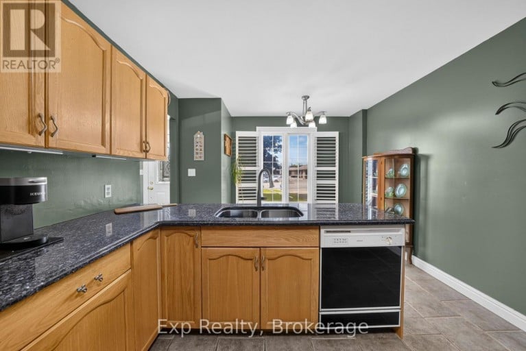 59 AVONDALE ROAD, Belleville (Belleville Ward), Ontario, K8P4G2