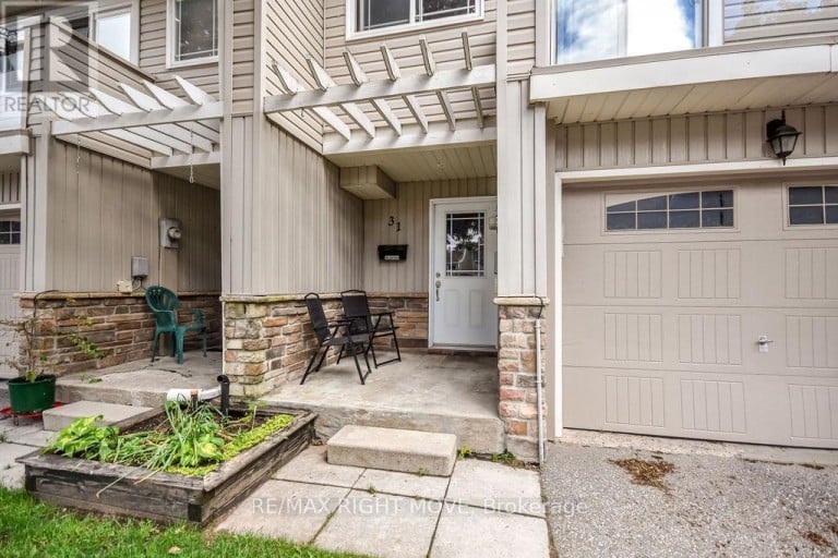 31 - 12 LANKIN BOULEVARD, Orillia, Ontario, L3V6T2