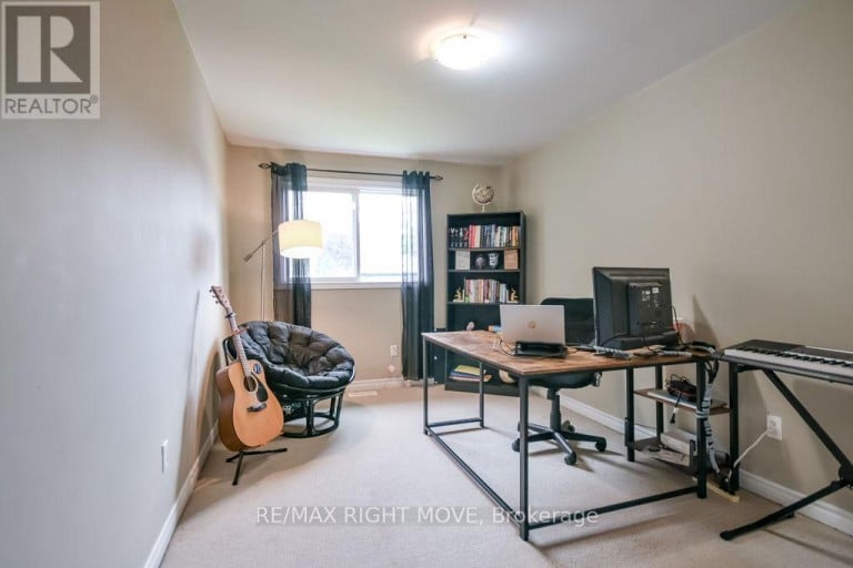 31 - 12 LANKIN BOULEVARD, Orillia, Ontario, L3V6T2