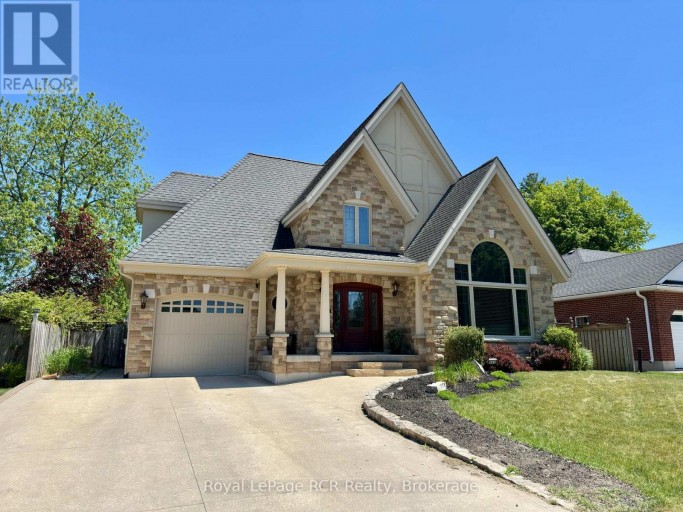 241 4TH STREET CRESCENT, Hanover, Ontario, N4N3S9