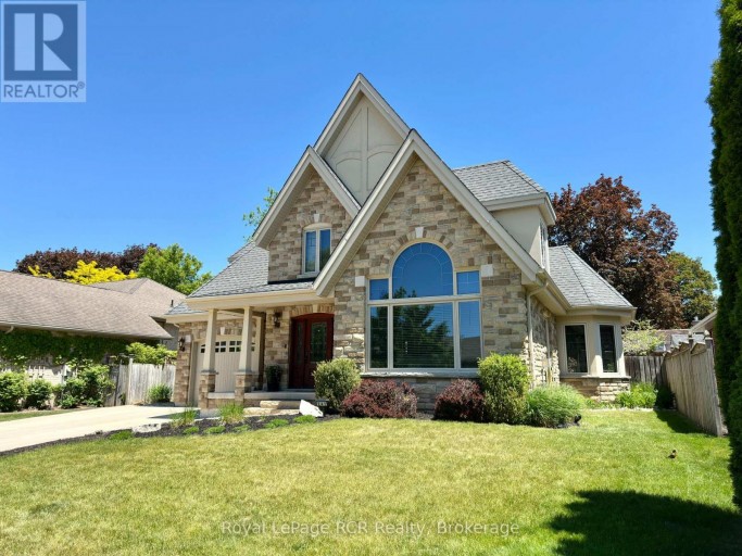 241 4TH STREET CRESCENT, Hanover, Ontario, N4N3S9