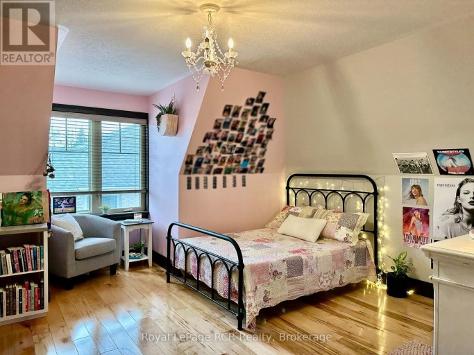 241 4TH STREET CRESCENT, Hanover, Ontario, N4N3S9