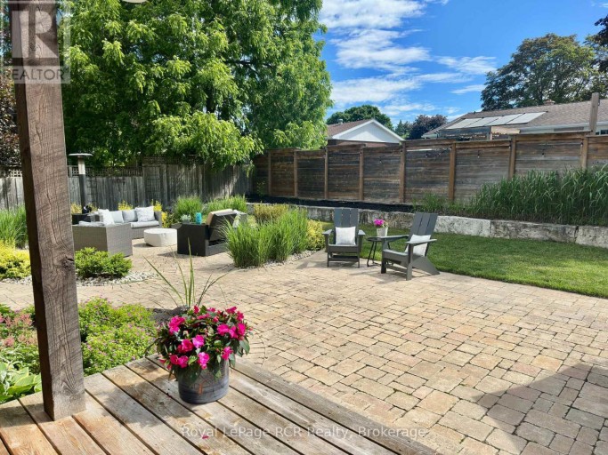 241 4TH STREET CRESCENT, Hanover, Ontario, N4N3S9