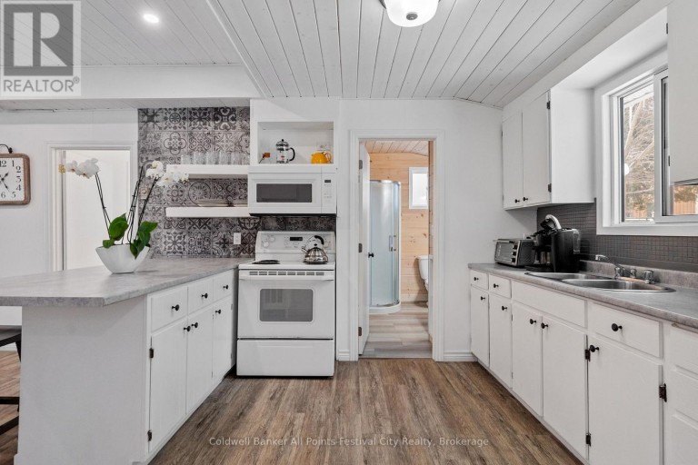 20 TUYLL STREET, Bluewater (Bayfield), Ontario, N0M1G0