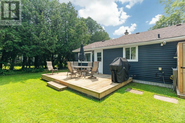 20 TUYLL STREET, Bluewater (Bayfield), Ontario, N0M1G0