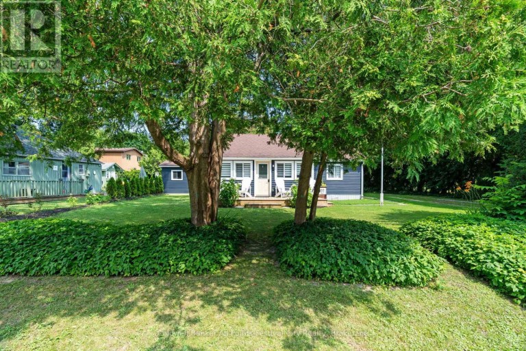 20 TUYLL STREET, Bluewater (Bayfield), Ontario, N0M1G0