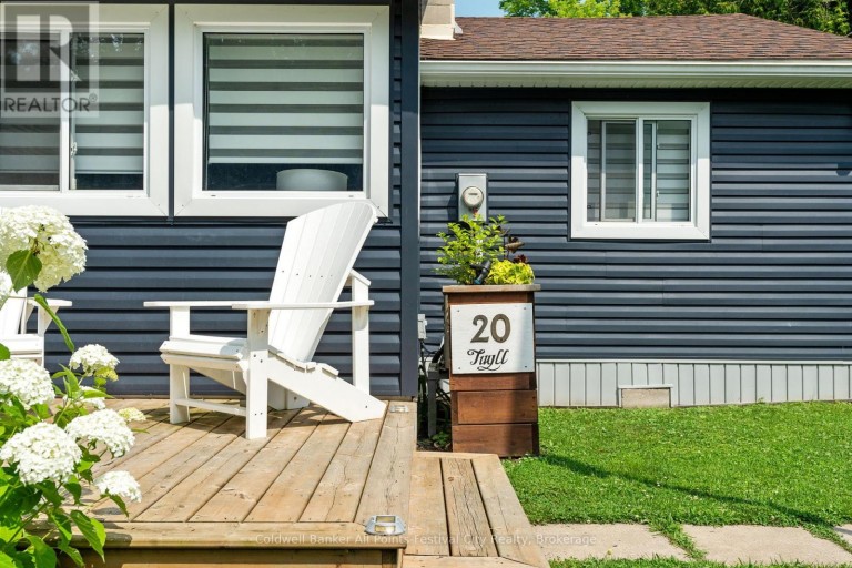 20 TUYLL STREET, Bluewater (Bayfield), Ontario, N0M1G0