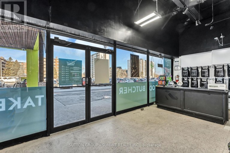 17 - 2500 HURONTARIO STREET, Mississauga (Cooksville), Ontario, L5B1N4