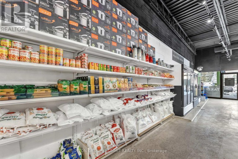 17 - 2500 HURONTARIO STREET, Mississauga (Cooksville), Ontario, L5B1N4