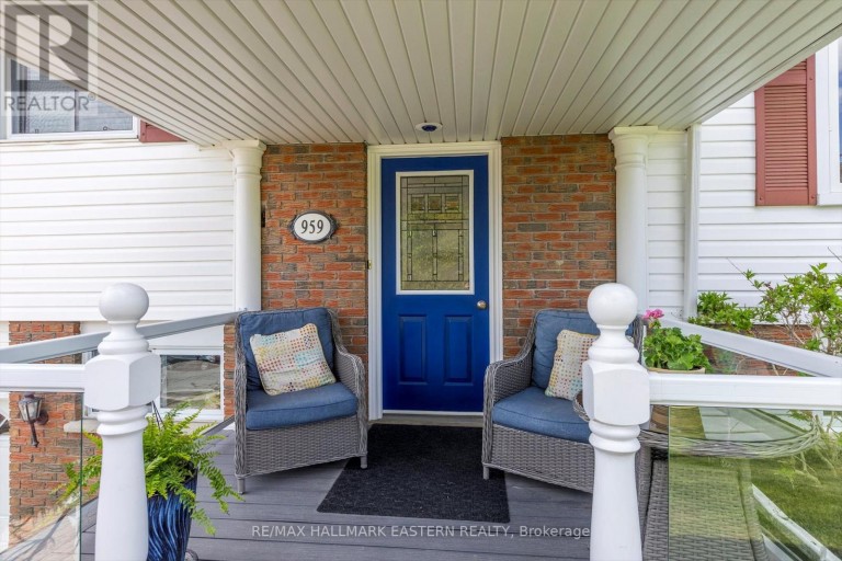 959 GOLFVIEW ROAD, Peterborough (Otonabee Ward 1), Ontario, K9J7W2