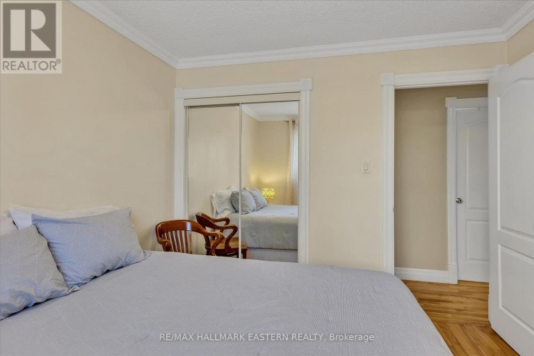 959 GOLFVIEW ROAD, Peterborough (Otonabee Ward 1), Ontario, K9J7W2