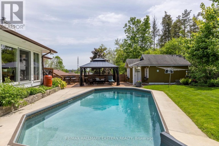959 GOLFVIEW ROAD, Peterborough (Otonabee Ward 1), Ontario, K9J7W2