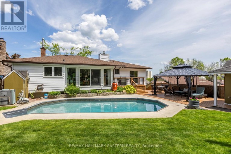 959 GOLFVIEW ROAD, Peterborough (Otonabee Ward 1), Ontario, K9J7W2