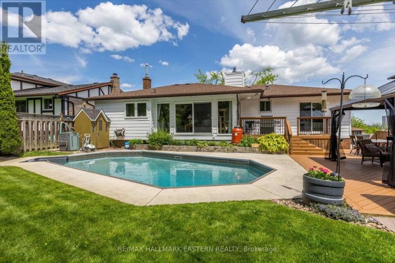 959 GOLFVIEW ROAD, Peterborough (Otonabee Ward 1), Ontario, K9J7W2