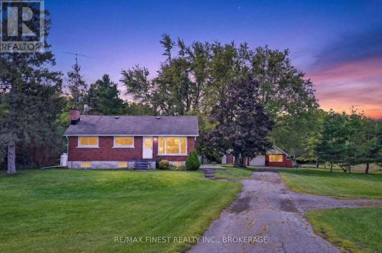 513 COUNTY ROAD 2, Front Of Leeds & Seeleys Bay, Ontario, K7G2V4 (ID X13730432)