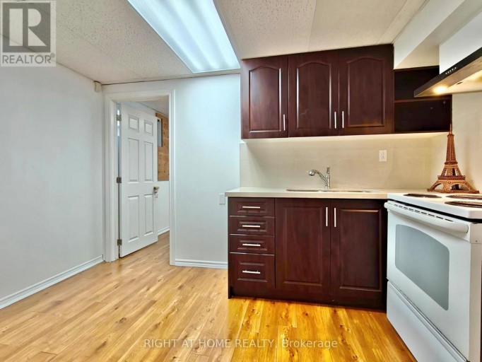 182 MCNICOLL AVENUE, Toronto (Hillcrest Village), Ontario, M2N3K7
