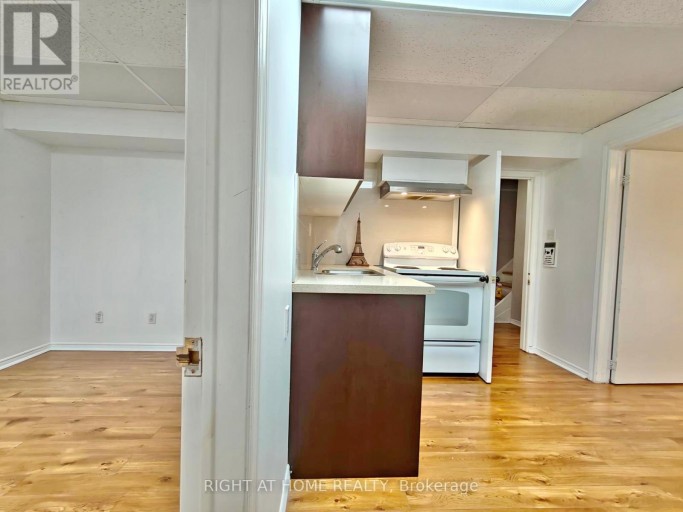 182 MCNICOLL AVENUE, Toronto (Hillcrest Village), Ontario, M2N3K7
