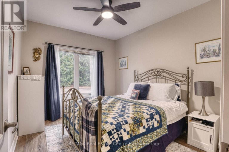 102 - 760 WOODHILL DRIVE, Centre Wellington (Fergus), Ontario, N1M3W5