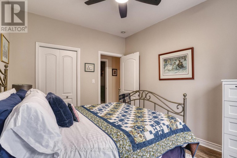 102 - 760 WOODHILL DRIVE, Centre Wellington (Fergus), Ontario, N1M3W5