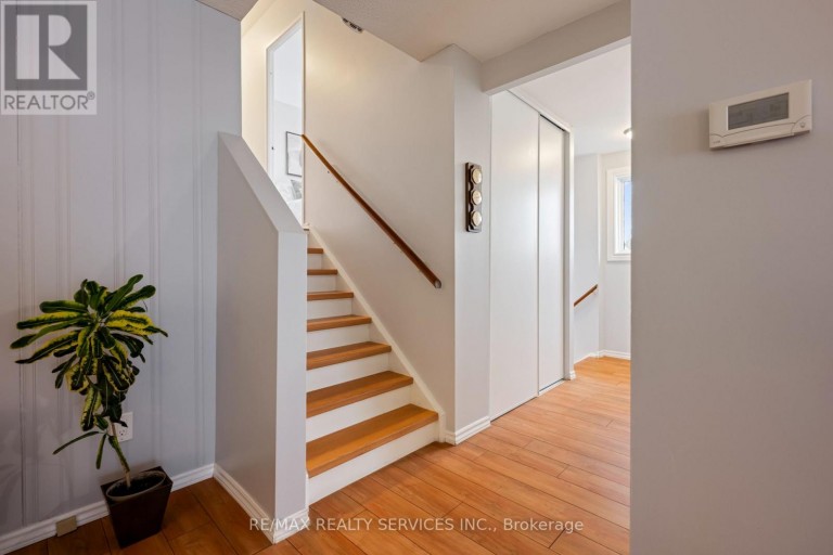 6 GLENRIDGE ROAD, Brampton (Northgate), Ontario, L6S1N3