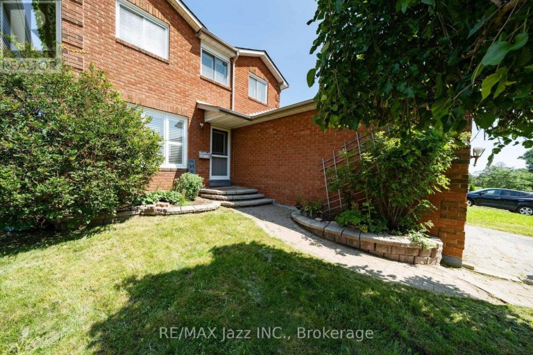 110 FREELAND AVENUE, Clarington (Bowmanville), Ontario, L1C4V6