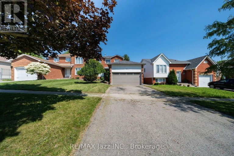 110 FREELAND AVENUE, Clarington (Bowmanville), Ontario, L1C4V6