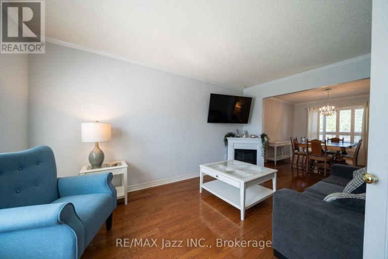 110 FREELAND AVENUE, Clarington (Bowmanville), Ontario, L1C4V6