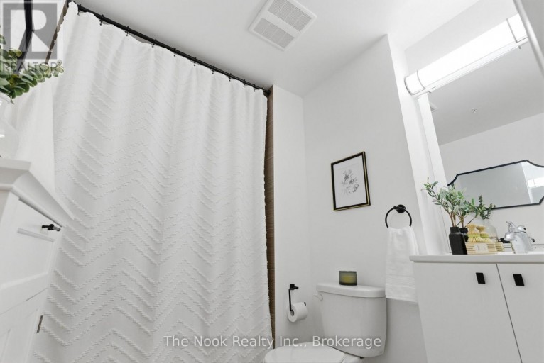 609 - 3655 KINGSTON ROAD, Toronto (Scarborough Village), Ontario, M1M1S2