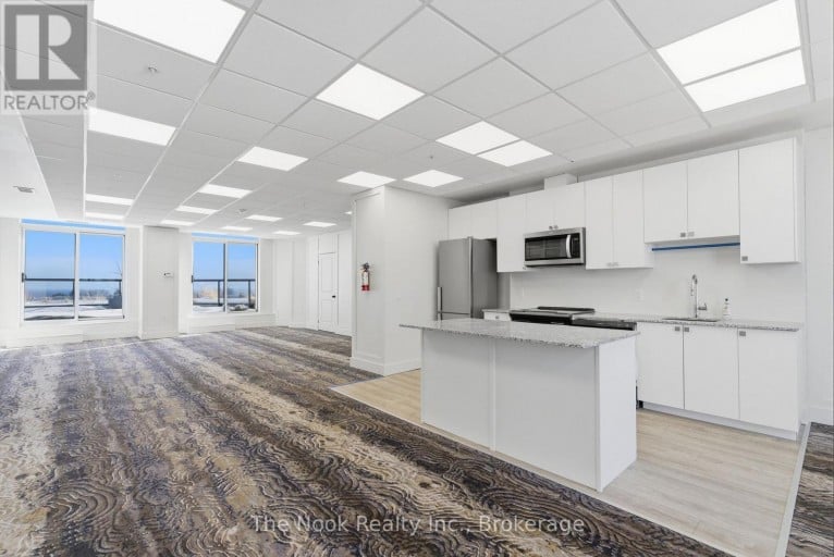 609 - 3655 KINGSTON ROAD, Toronto (Scarborough Village), Ontario, M1M1S2