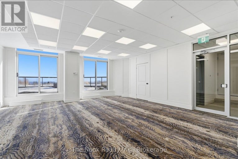 609 - 3655 KINGSTON ROAD, Toronto (Scarborough Village), Ontario, M1M1S2