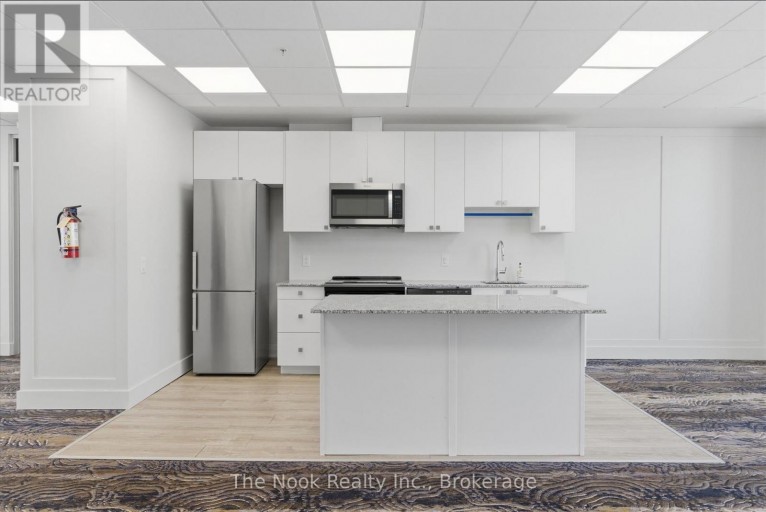 609 - 3655 KINGSTON ROAD, Toronto (Scarborough Village), Ontario, M1M1S2